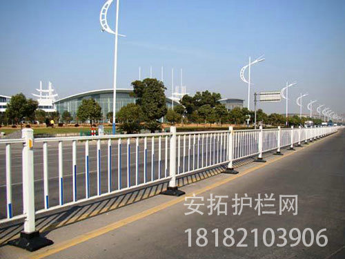 公路隔离栅