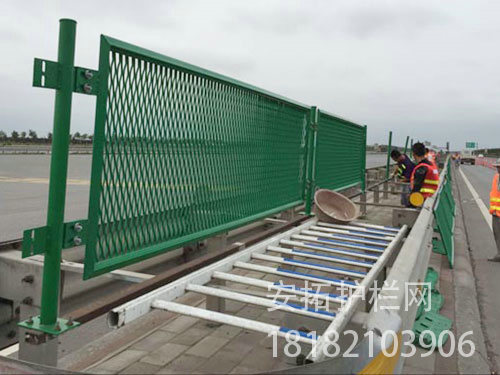 高速公路护栏网百科